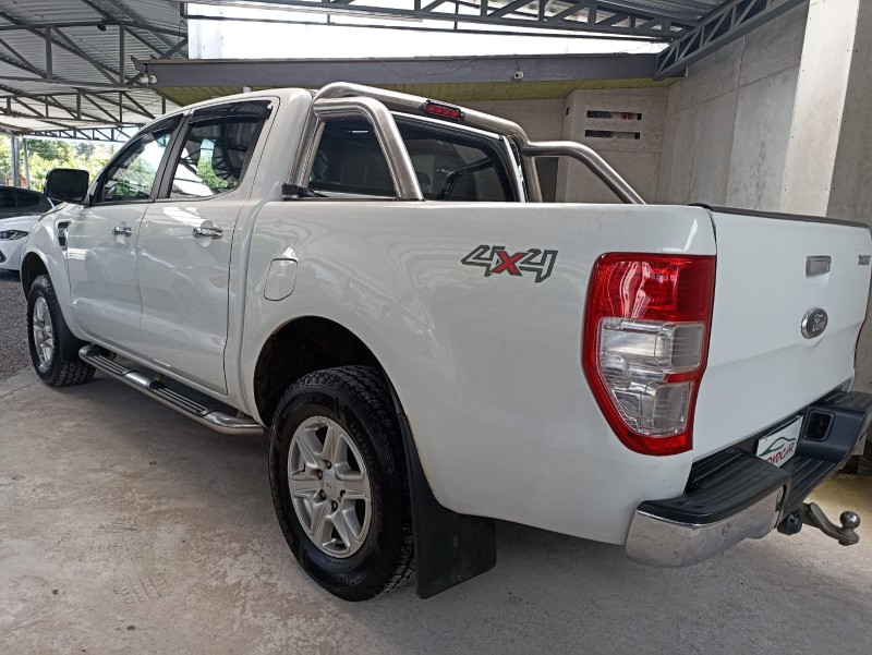 RANGER 3.2 XLT 4X4 CD 20V DIESEL 4P AUTOMÁTICO - 2014 - CAXIAS DO SUL