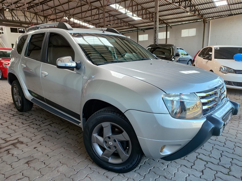 DUSTER 1.6 DYNAMIQUE 4X2 16V FLEX 4P MANUAL - 2013 - CAXIAS DO SUL