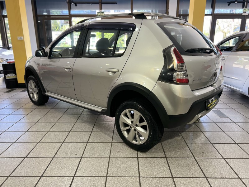 SANDERO 1.6 STEPWAY 16V FLEX 4P MANUAL - 2013 - CAXIAS DO SUL