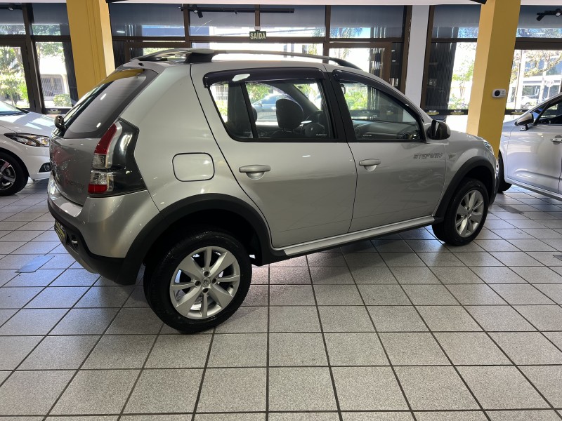 SANDERO 1.6 STEPWAY 16V FLEX 4P MANUAL - 2013 - CAXIAS DO SUL