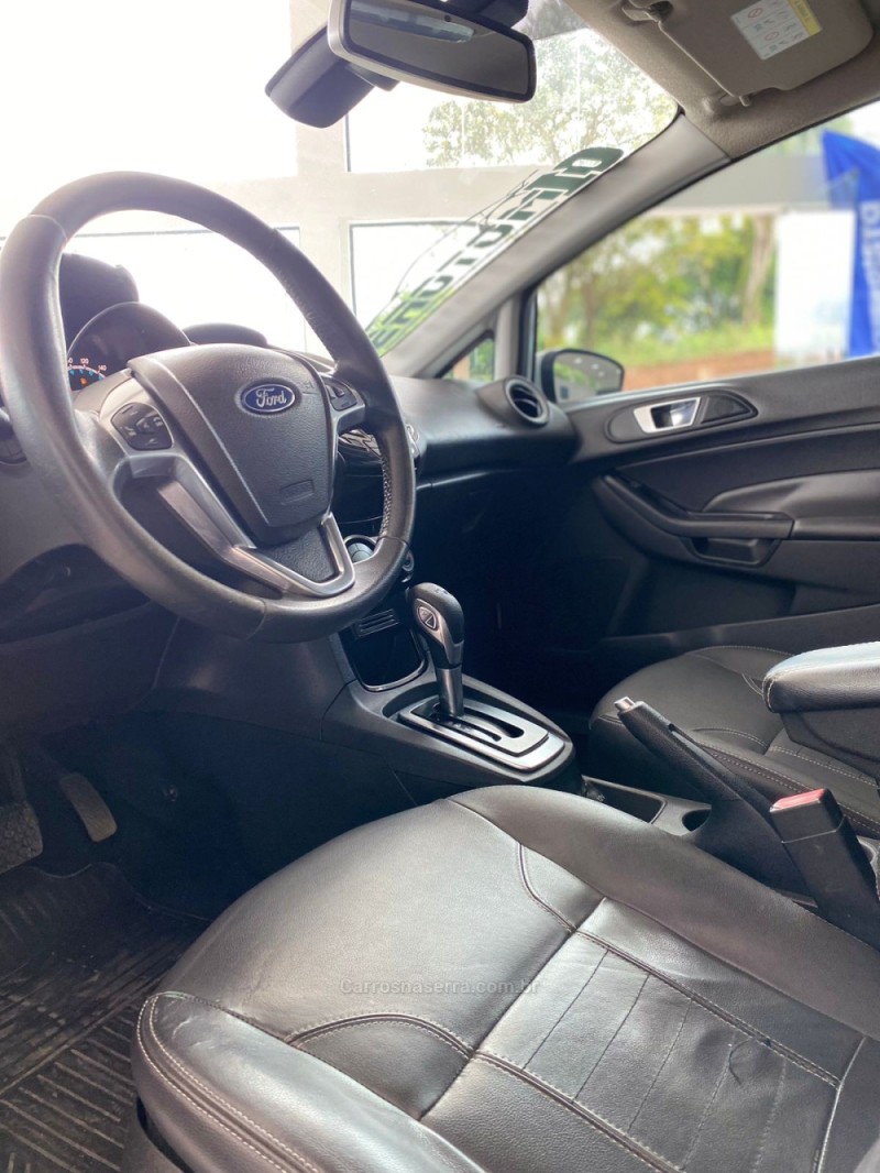 FIESTA 1.6 TITANIUM PLUS HATCH 16V FLEX 4P AUTOMÁTICO - 2016 - NOVO HAMBURGO