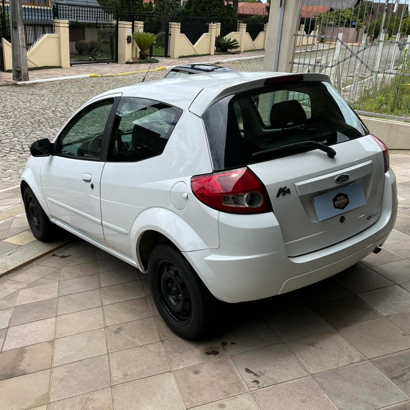 KA 1.0 MPI CLASS 8V FLEX 2P MANUAL - 2011 - NOVA PETRóPOLIS