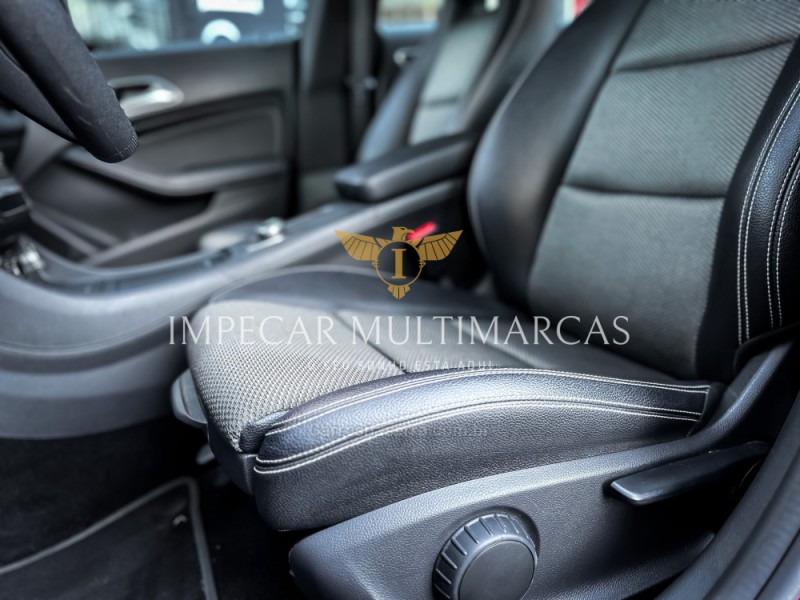 CLA 180 1.6 16V TURBO 122CV GASOLINA 4P MANUAL - 2018 - NOVO HAMBURGO