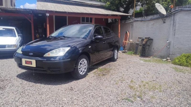 FOCUS 1.6 SE 8V FLEX 4P MANUAL - 2006 - CAXIAS DO SUL