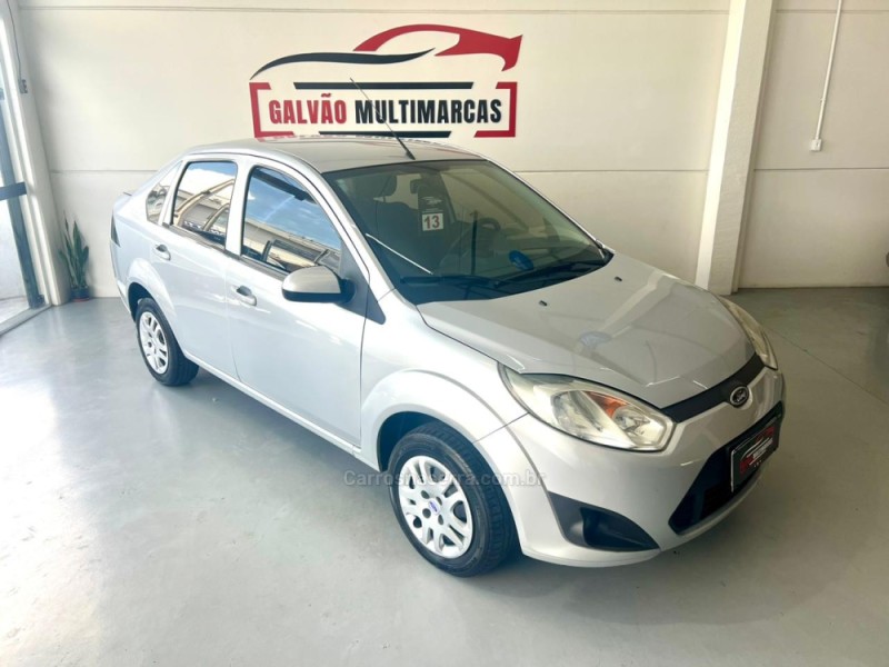 FIESTA 1.6 MPI CLASS SEDAN 8V FLEX 4P MANUAL - 2013 - CAXIAS DO SUL