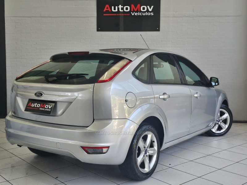 FOCUS 1.6 GLX 16V FLEX 4P MANUAL - 2010 - CAXIAS DO SUL