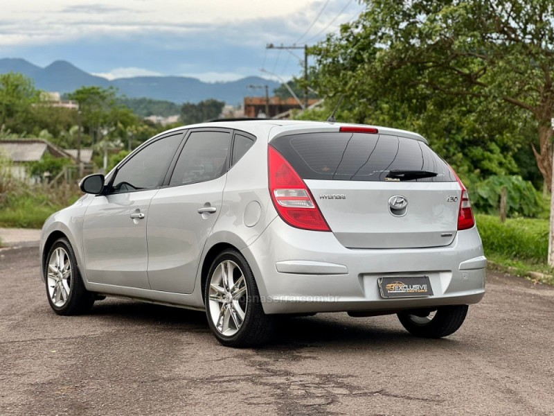 I30 1.6 MPFI 16V FLEX 4P AUTOMÁTICO - 2012 - PAROBé