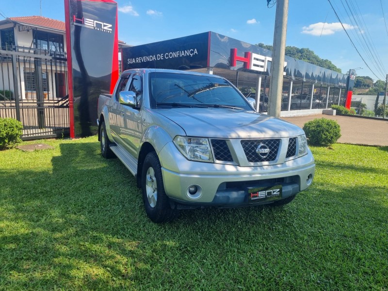 FRONTIER 2.5 XE 4X2 CD TURBO ELETRONIC DIESEL 4P MANUAL - 2011 - BOM PRINCíPIO