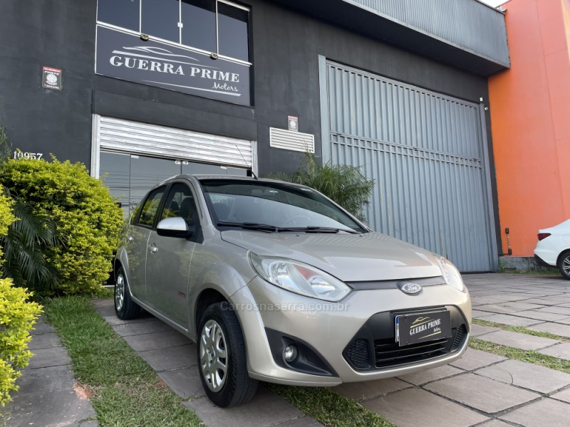 FIESTA 1.6 MPI CLASS SEDAN 8V FLEX 4P MANUAL - 2012 - CAXIAS DO SUL