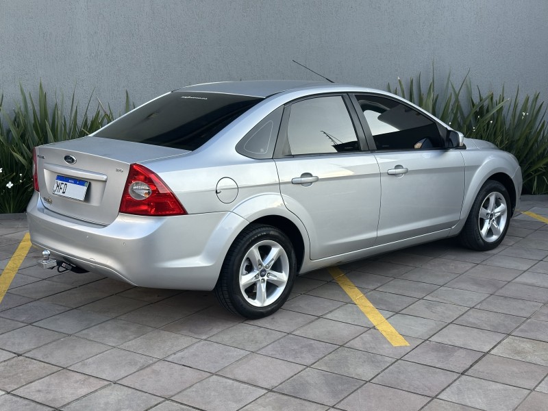 FOCUS 2.0 GLX SEDAN 16V GASOLINA 4P MANUAL - 2009 - CAXIAS DO SUL