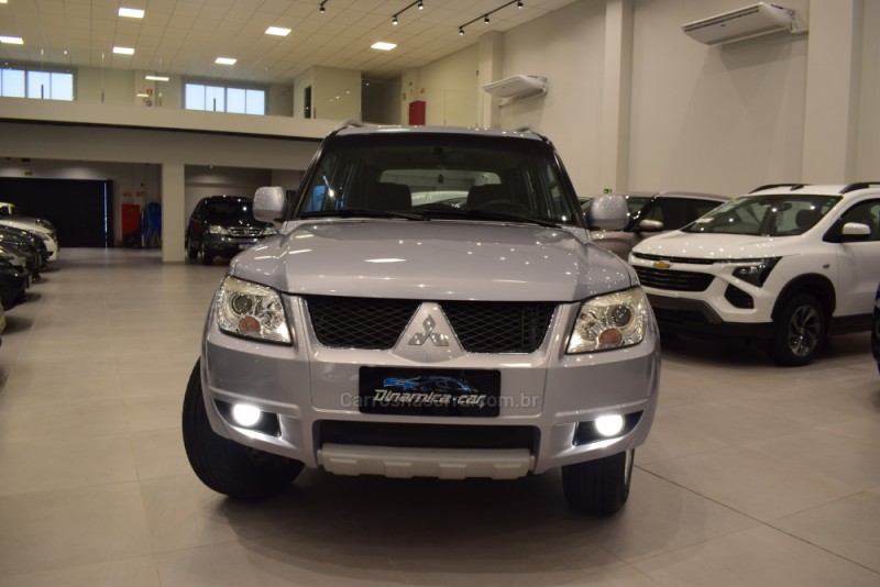 PAJERO TR4 2.0 4X2 16V 140CV FLEX 4P MANUAL - 2012 - VENâNCIO AIRES