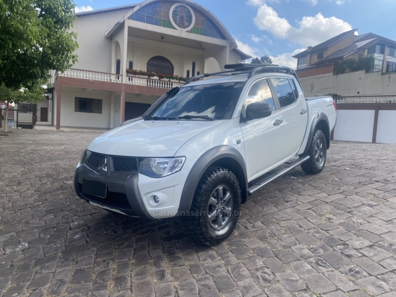 L200 SAVANA 3.2 4X4 16V TURBO INTERCOOLER DIESEL 4P AUTOMÁTICO - 2017 - CAXIAS DO SUL