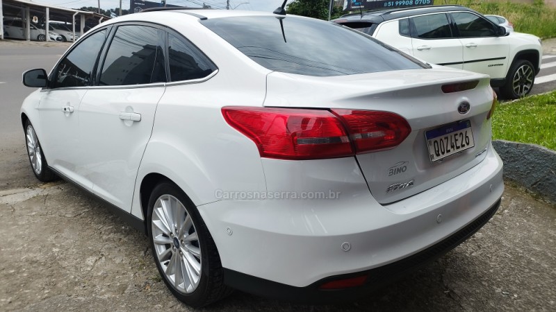 FOCUS 2.0 TITANIUM SEDAN 16V FLEX 4P AUTOMÁTICO - 2019 - FARROUPILHA