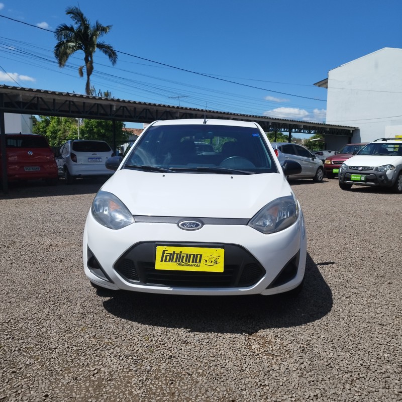 FIESTA 1.0 MPI 8V GASOLINA 4P MANUAL - 2014 - VENâNCIO AIRES