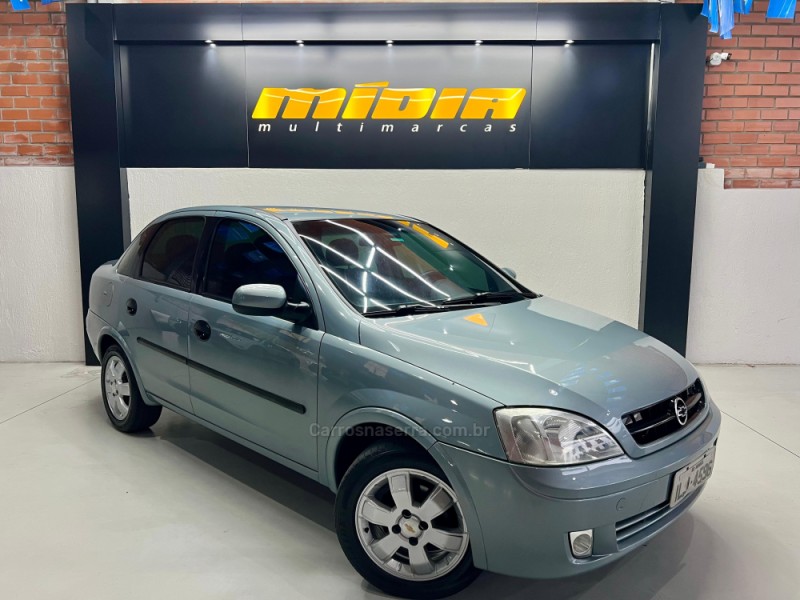 CORSA 1.8 MPFI SEDAN 8V FLEX 4P MANUAL - 2003 - NOVO HAMBURGO