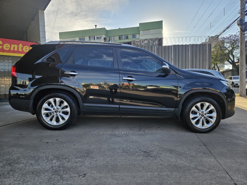 SORENTO 2.4 EX2 4X2 16V GASOLINA 4P AUTOMÁTICO - 2015 - CAXIAS DO SUL