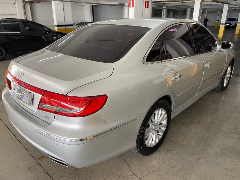 AZERA 3.3 MPFI GLS SEDAN V6 24V GASOLINA 4P AUTOMÁTICO - 2011 - FARROUPILHA