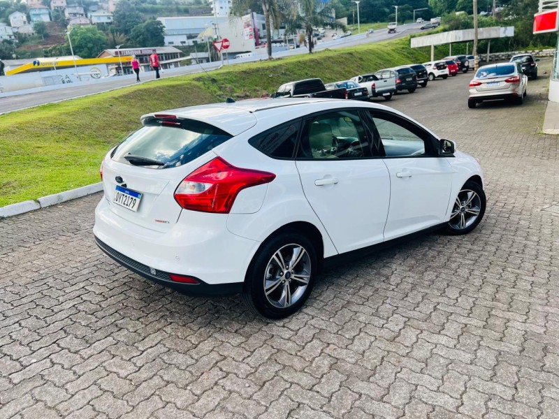 FOCUS 1.6 SE HATCH 16V FLEX 4P AUTOMÁTICO - 2015 - BENTO GONçALVES