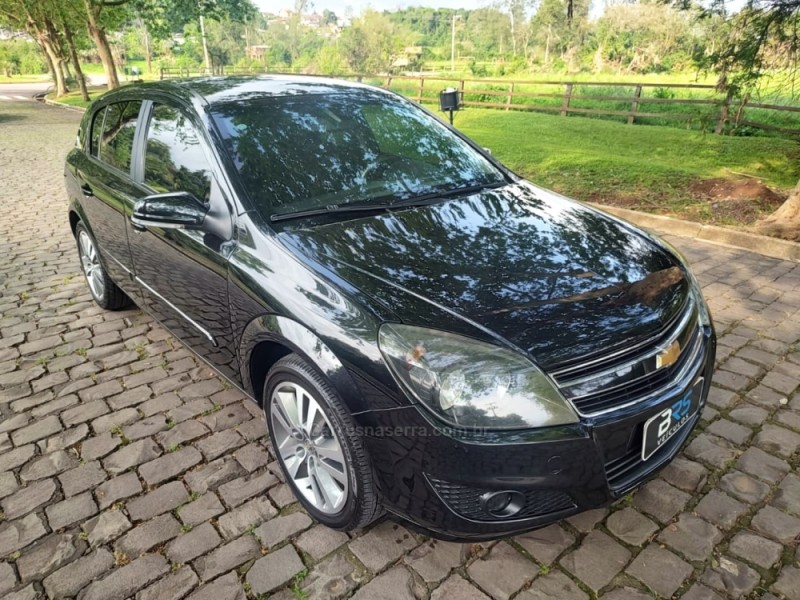 VECTRA 2.0 MPFI GT HATCH 8V FLEX 4P MANUAL - 2011 - BOM RETIRO DO SUL