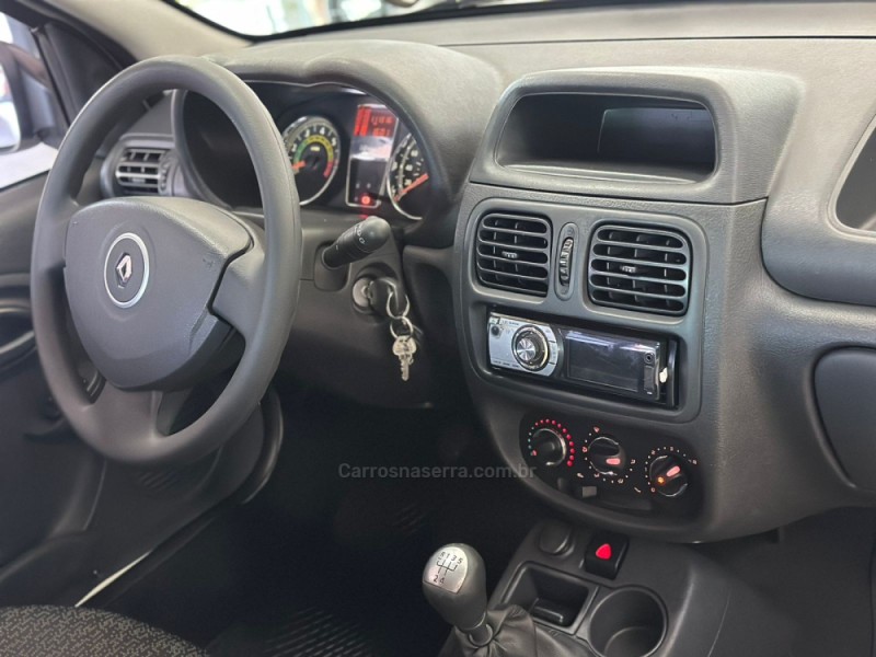 CLIO 1.0 EXPRESSION 16V FLEX 4P MANUAL - 2014 - ESTâNCIA VELHA