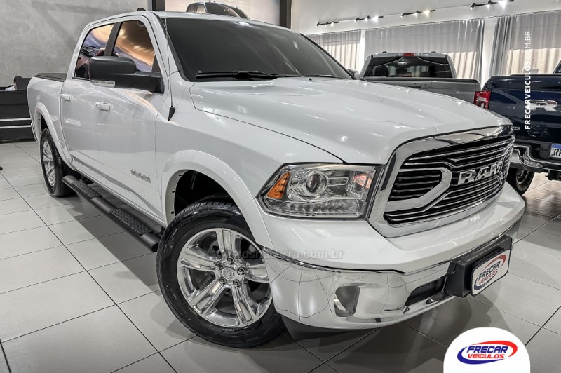 CLASSIC 5.7 LARAMIE V8 HEMI 4P GASOLINA AUTOMÁTICA - 2023 - SARANDI