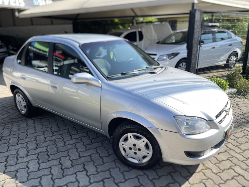 CLASSIC 1.0 MPFI LS 8V FLEX 4P MANUAL - 2015 - NOVA PETRóPOLIS