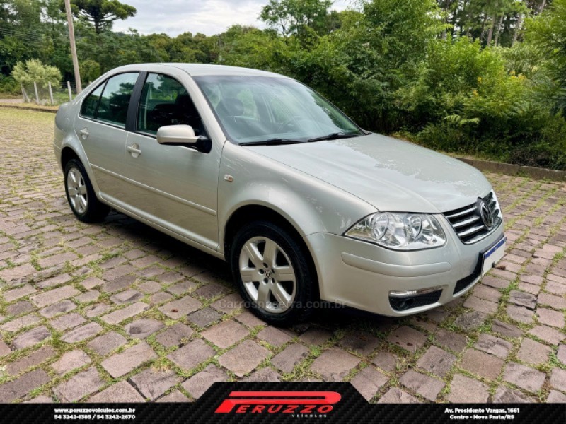 BORA 2.0 MI 8V FLEX 4P AUTOMÁTICO - 2011 - NOVA PRATA