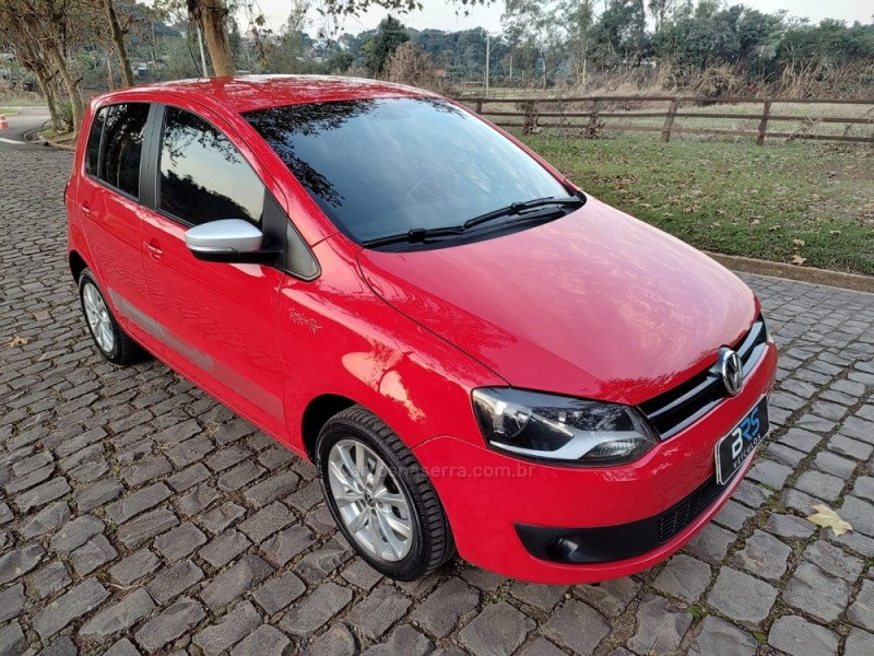 FOX 1.6 MI ROCK IN RIO 8V FLEX 4P MANUAL - 2014 - BOM RETIRO DO SUL