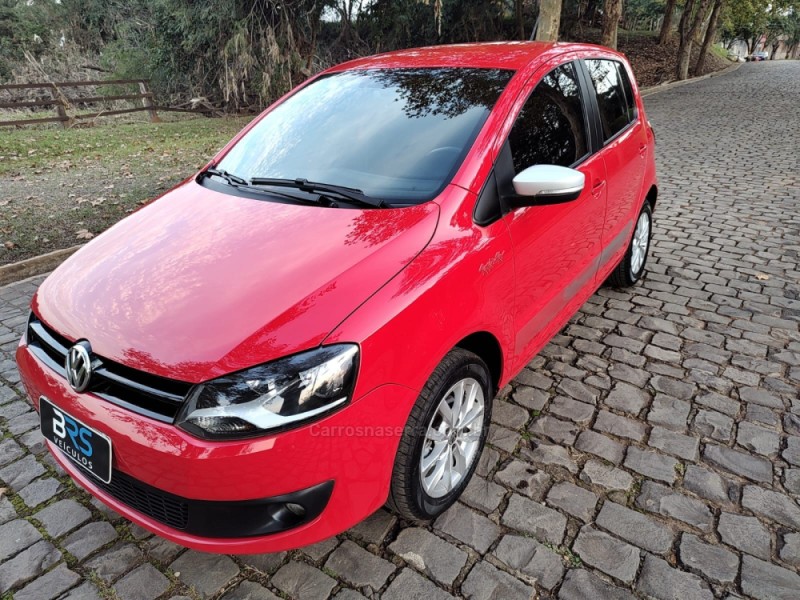 FOX 1.6 MI ROCK IN RIO 8V FLEX 4P MANUAL - 2014 - BOM RETIRO DO SUL