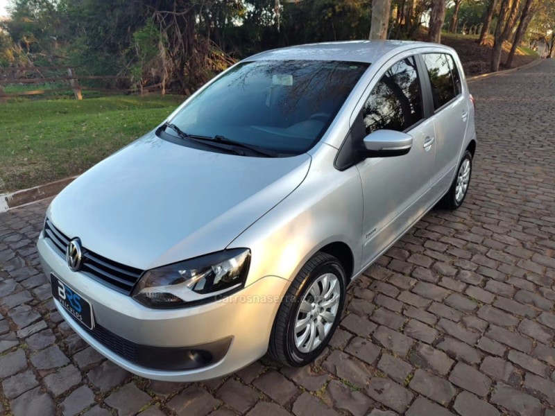 FOX 1.0 MPI TRENDLINE 12V FLEX 4P MANUAL - 2014 - BOM RETIRO DO SUL