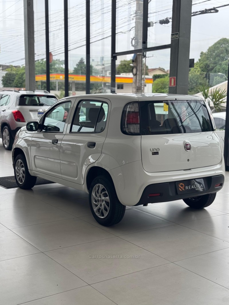 UNO 1.0 EVO ATTRACTIVE 8V FLEX 4P MANUAL - 2020 - SANTA CRUZ DO SUL