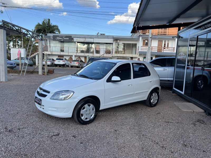 CELTA 1.0 MPFI LT 8V FLEX 4P MANUAL - 2015 - LAJEADO