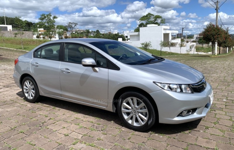 civic 2.0 lxr 16v flex 4p automatico 2014 guapore