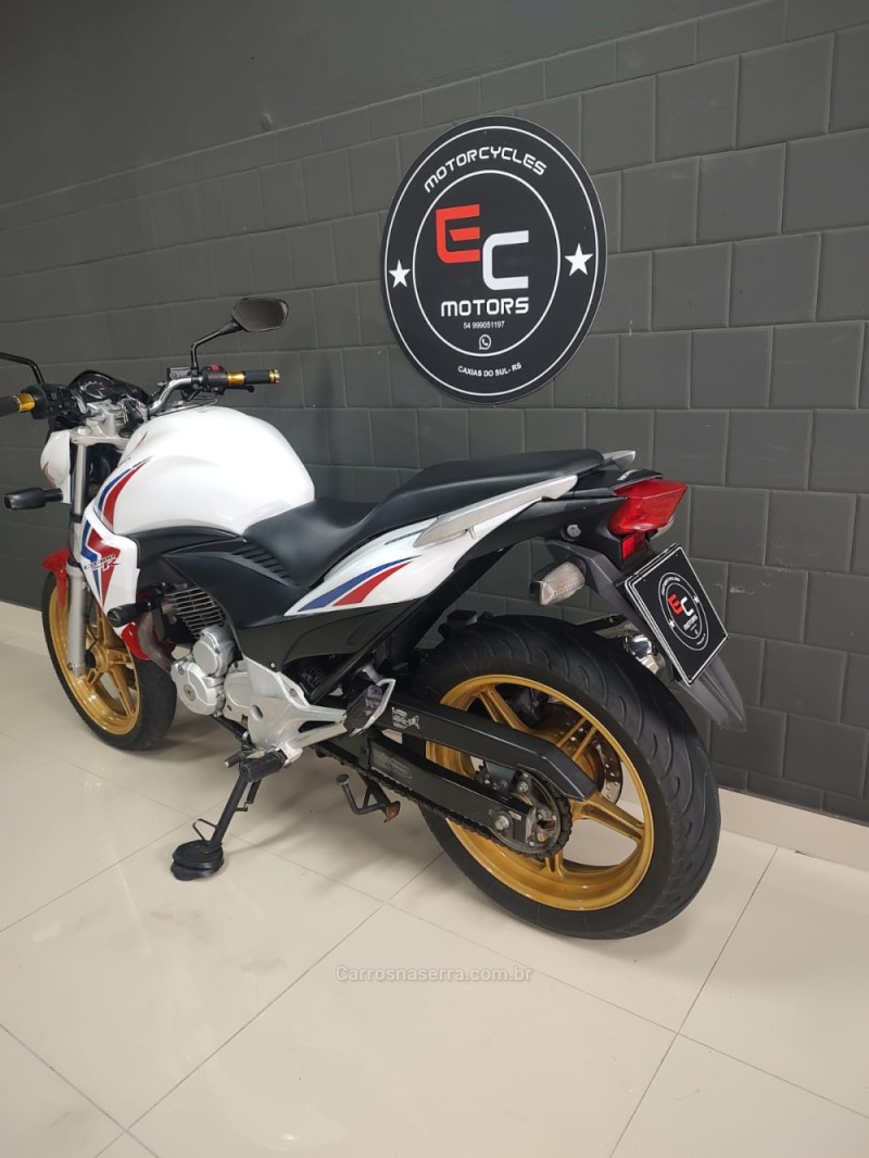 CB 300R  - 2015 - CAXIAS DO SUL