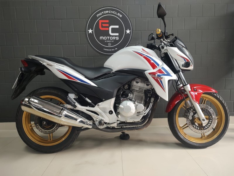 CB 300R  - 2015 - CAXIAS DO SUL