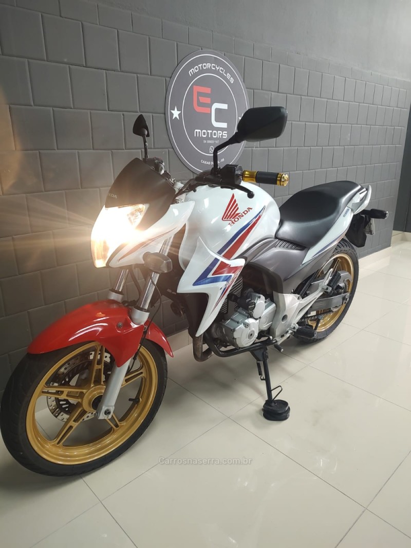 CB 300R  - 2015 - CAXIAS DO SUL