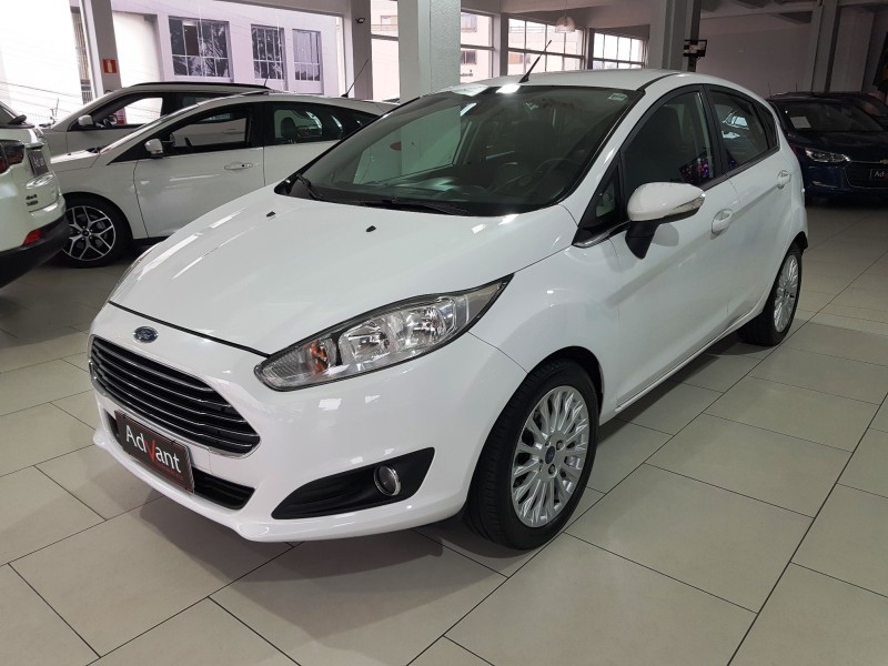 FIESTA 1.6 TITANIUM HATCH 16V FLEX 4P AUTOMÁTICO - 2015 - CAXIAS DO SUL