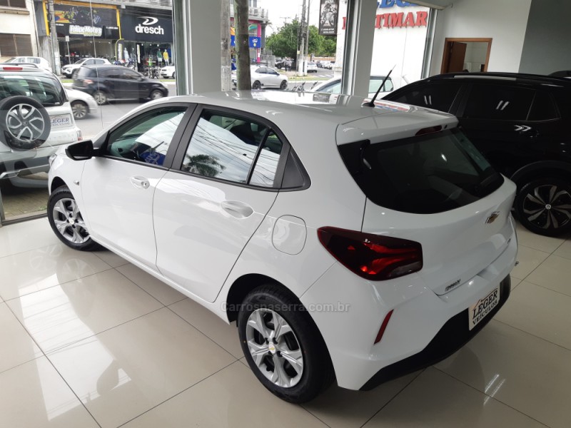 ONIX 1.0 LT 12V FLEX 4P MANUAL - 2020 - SãO LEOPOLDO