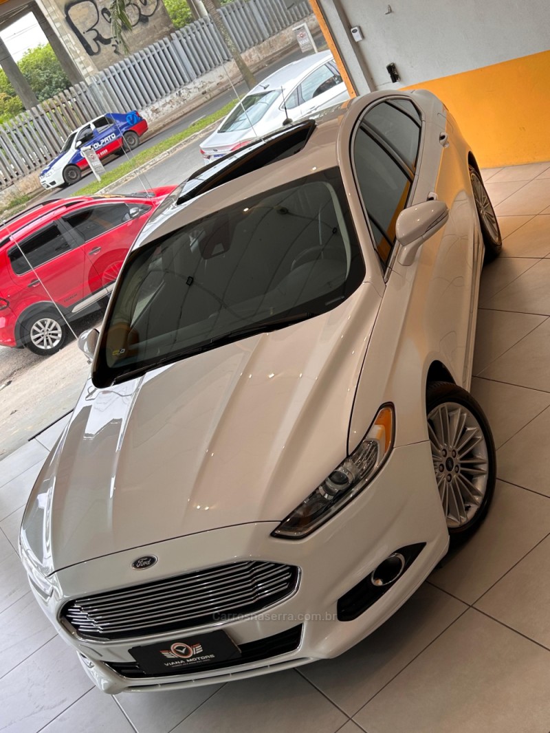 FUSION 2.0 TITANIUM AWD 16V GASOLINA 4P AUTOMÁTICO - 2015 - SAPUCAIA DO SUL