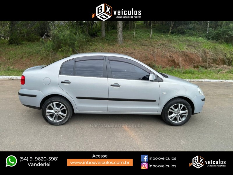 POLO SEDAN 1.6 MI 8V FLEX 4P MANUAL - 2009 - GRAMADO