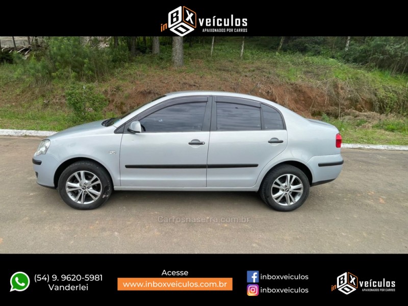 POLO SEDAN 1.6 MI 8V FLEX 4P MANUAL - 2009 - GRAMADO