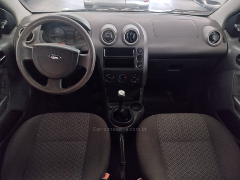 FIESTA 1.0 MPI SEDAN 8V FLEX 4P MANUAL - 2006 - GARIBALDI