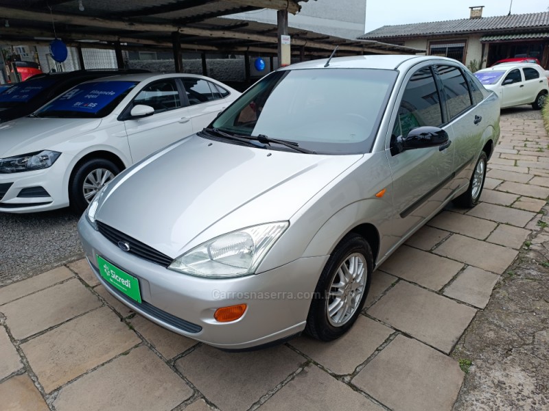 FOCUS 2.0 SEDAN 16V GASOLINA 4P MANUAL - 2003 - BENTO GONçALVES