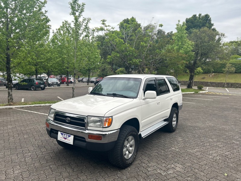 HILUX SW4 3.0 4X4 8V TURBO DIESEL 4P MANUAL