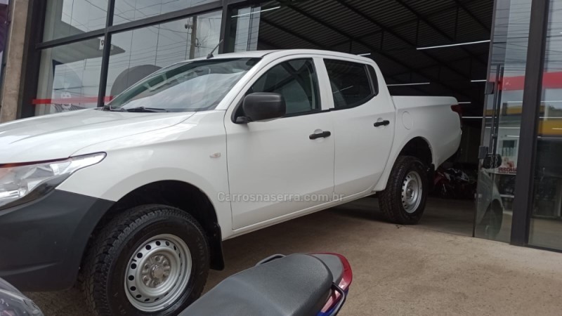 L200 TRITON 2.4 GL 4X2 CD 16V FLEX 4P MANUAL - 2021 - VACARIA