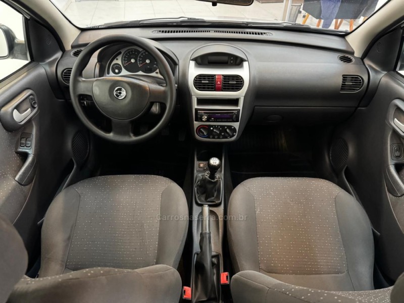 CORSA 1.4 MPFI PREMIUM 8V FLEX 4P MANUAL - 2010 - BOM RETIRO DO SUL