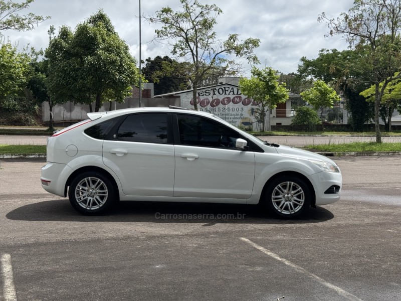 FOCUS 2.0 GHIA 16V GASOLINA 4P MANUAL - 2009 - BENTO GONçALVES