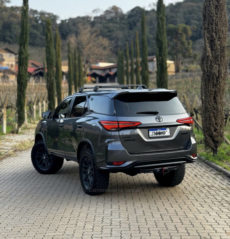 HILUX SW4 2.8 SRX 4X4 DIAMOND 16V TURBO DIESEL 4P 7 LUGARES AUTOMÁTICO - 2022 - PASSO FUNDO