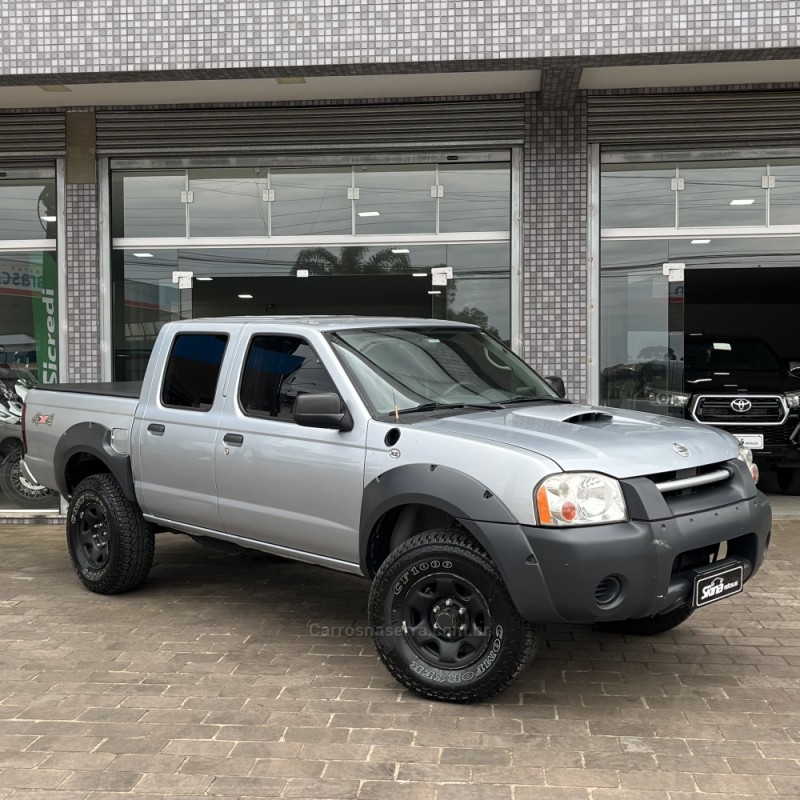 FRONTIER 2.5 XE 4X4 CD TURBO ELETRONIC DIESEL 4P MANUAL