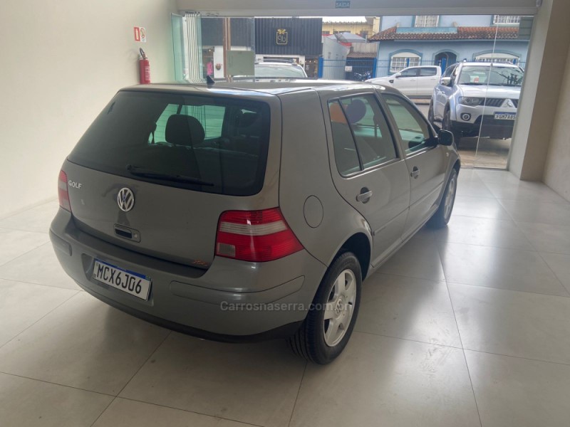 GOLF 1.6 MI GENERATION 8V GASOLINA 4P MANUAL - 2005 - CANELA